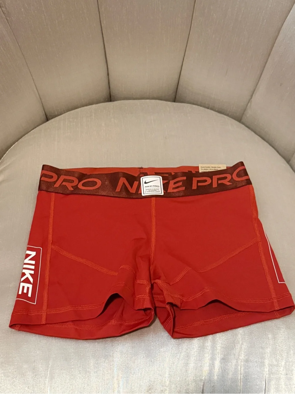 Nike Pro Matching Set Cross Back Sports Bra & 3” Shorts NWT Rare Medium/Large